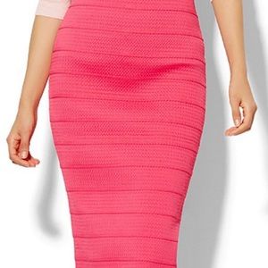 New Beautiful Elastane Pencil skirt size small